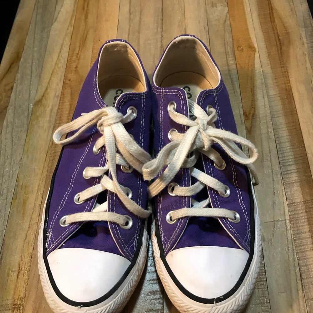 NWOT- Converse Chuck Taylor All Star Lo Sneaker - Electric Purple